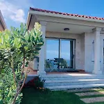 Casa Con Jardin Al Lado De Playa Hio *