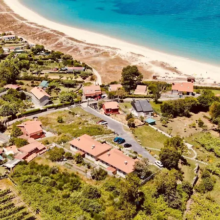 Casa Con Jardin Al Lado De Playa Hio Holiday home
