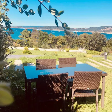 Casa Con Jardin Al Lado De Playa Hio * Vilanova (Pontevedra)