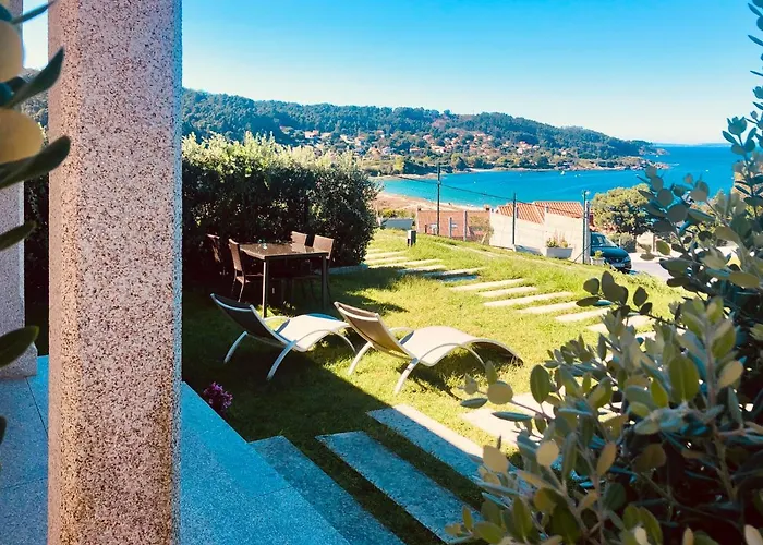 Casa Con Jardin Al Lado De Playa Hio